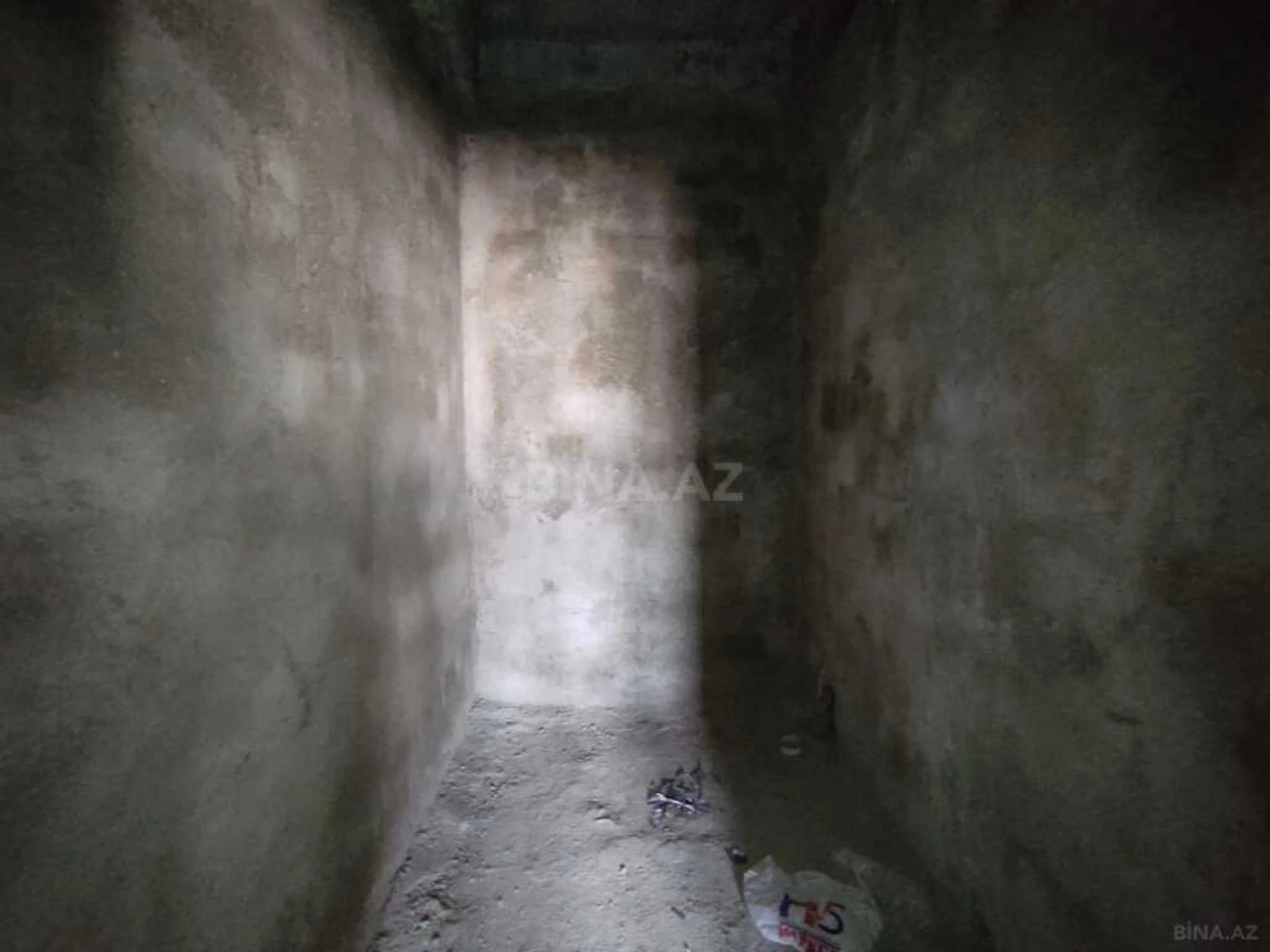 Satılır 4 otaqlı mənzil 200 m²