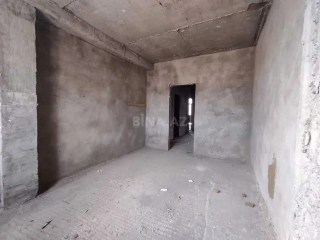 Satılır 4 otaqlı mənzil 200 m²