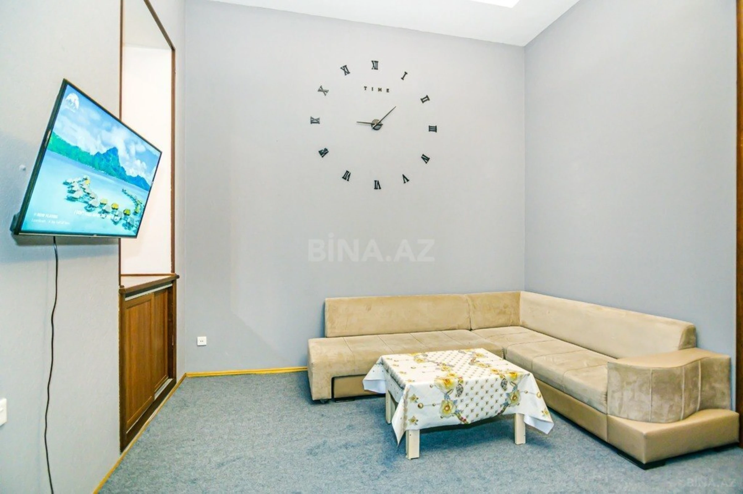 Kirayə verilir 2 otaqlı mənzil 60 m²