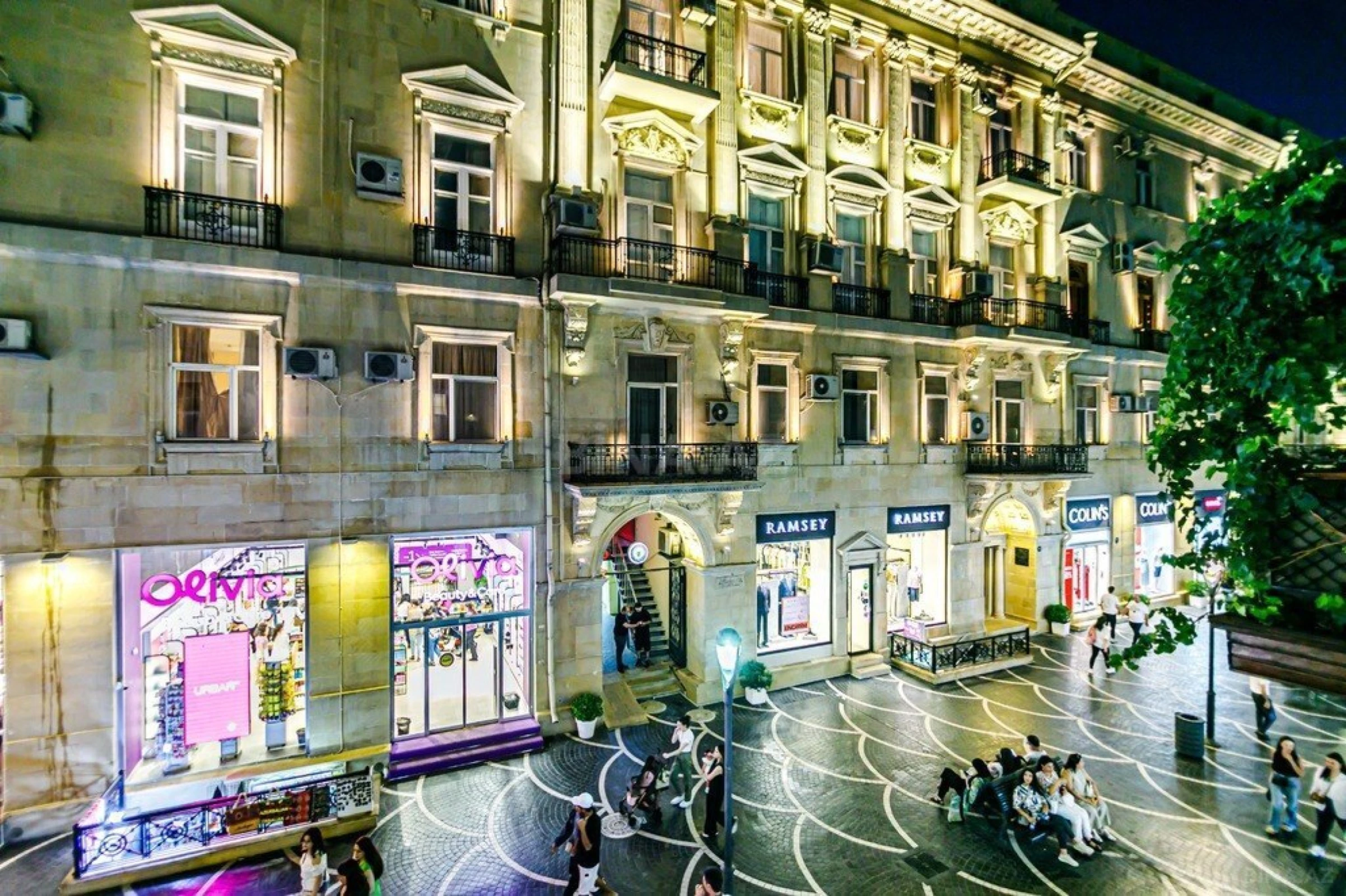 Kirayə verilir 2 otaqlı mənzil 60 m²