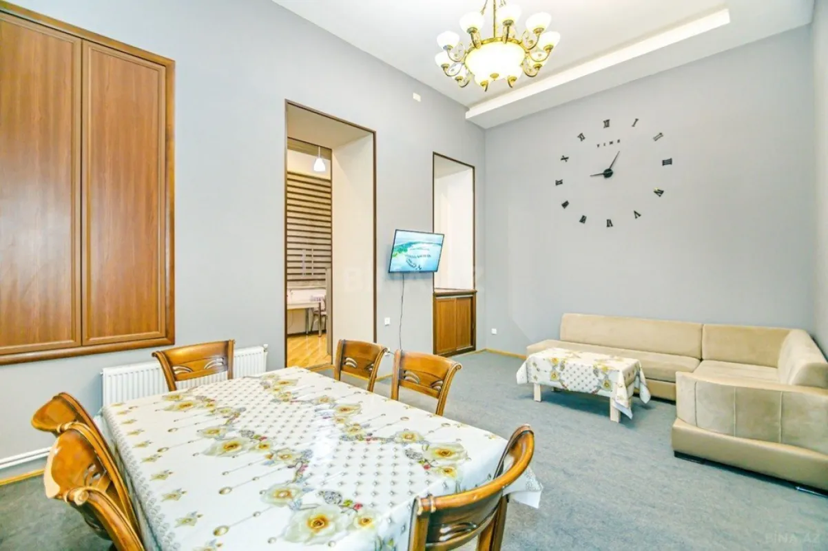 Kirayə verilir 2 otaqlı mənzil 60 m²