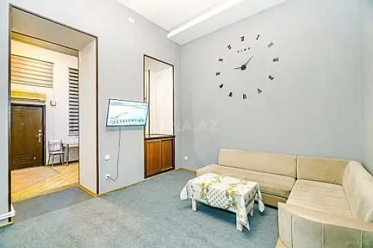 Kirayə verilir 2 otaqlı mənzil 60 m²