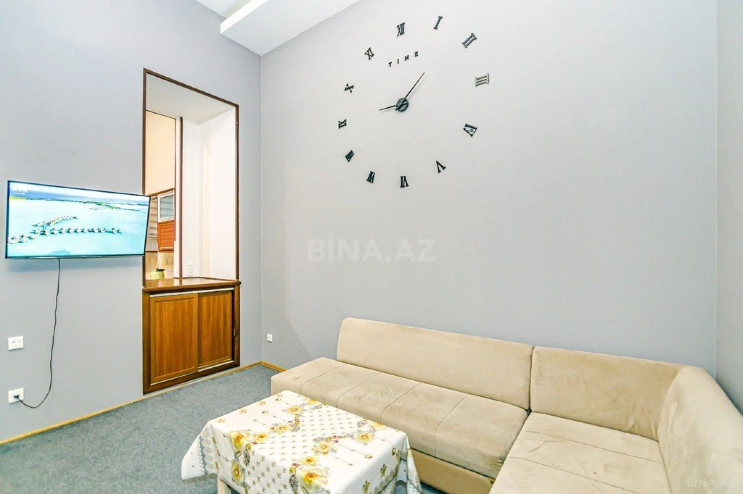 Kirayə verilir 2 otaqlı mənzil 60 m²