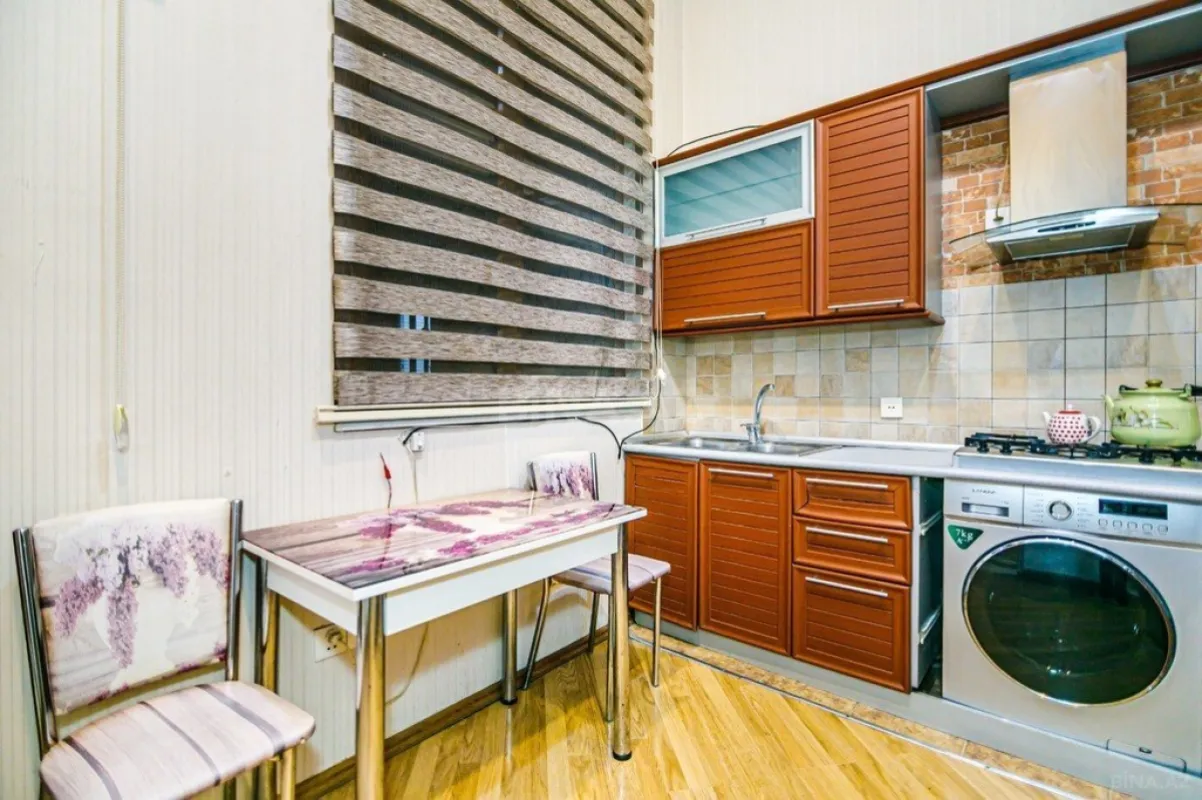 Kirayə verilir 2 otaqlı mənzil 60 m²