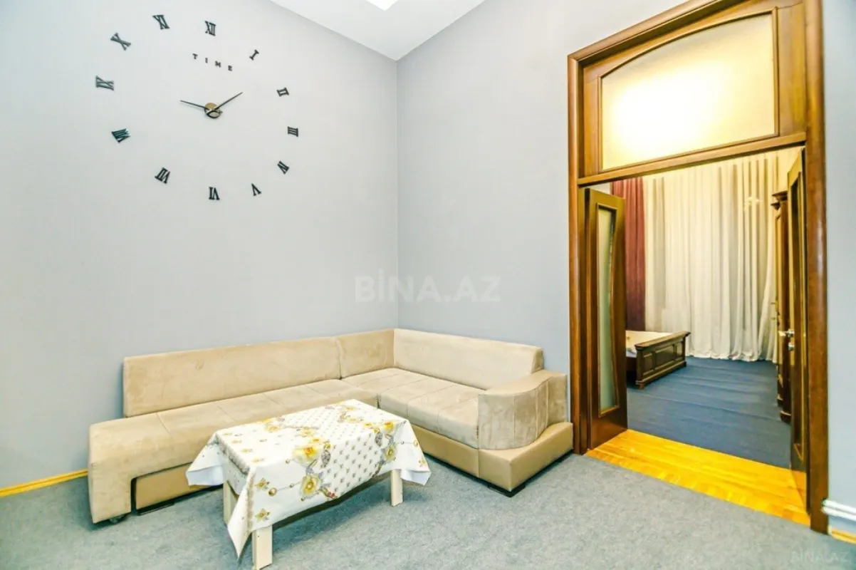 Kirayə verilir 2 otaqlı mənzil 60 m²