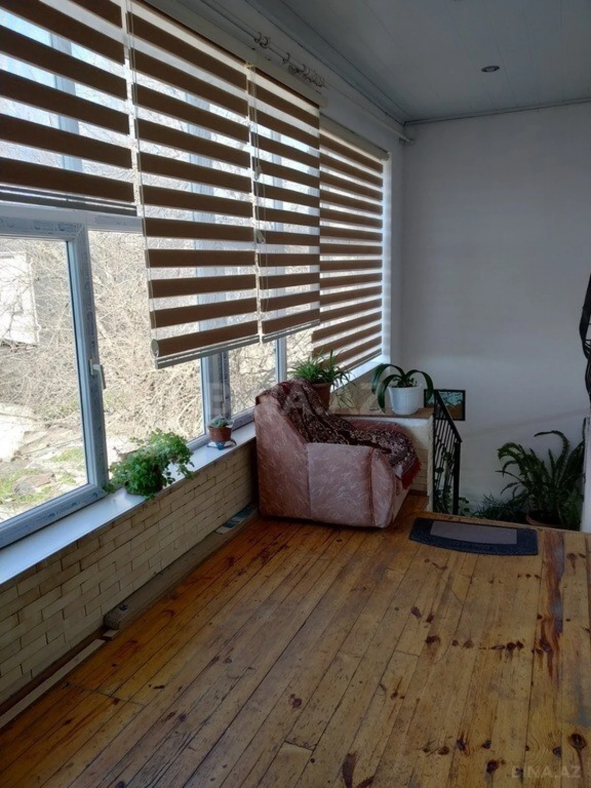 Satılır 6 otaqlı həyət evi 200 m²