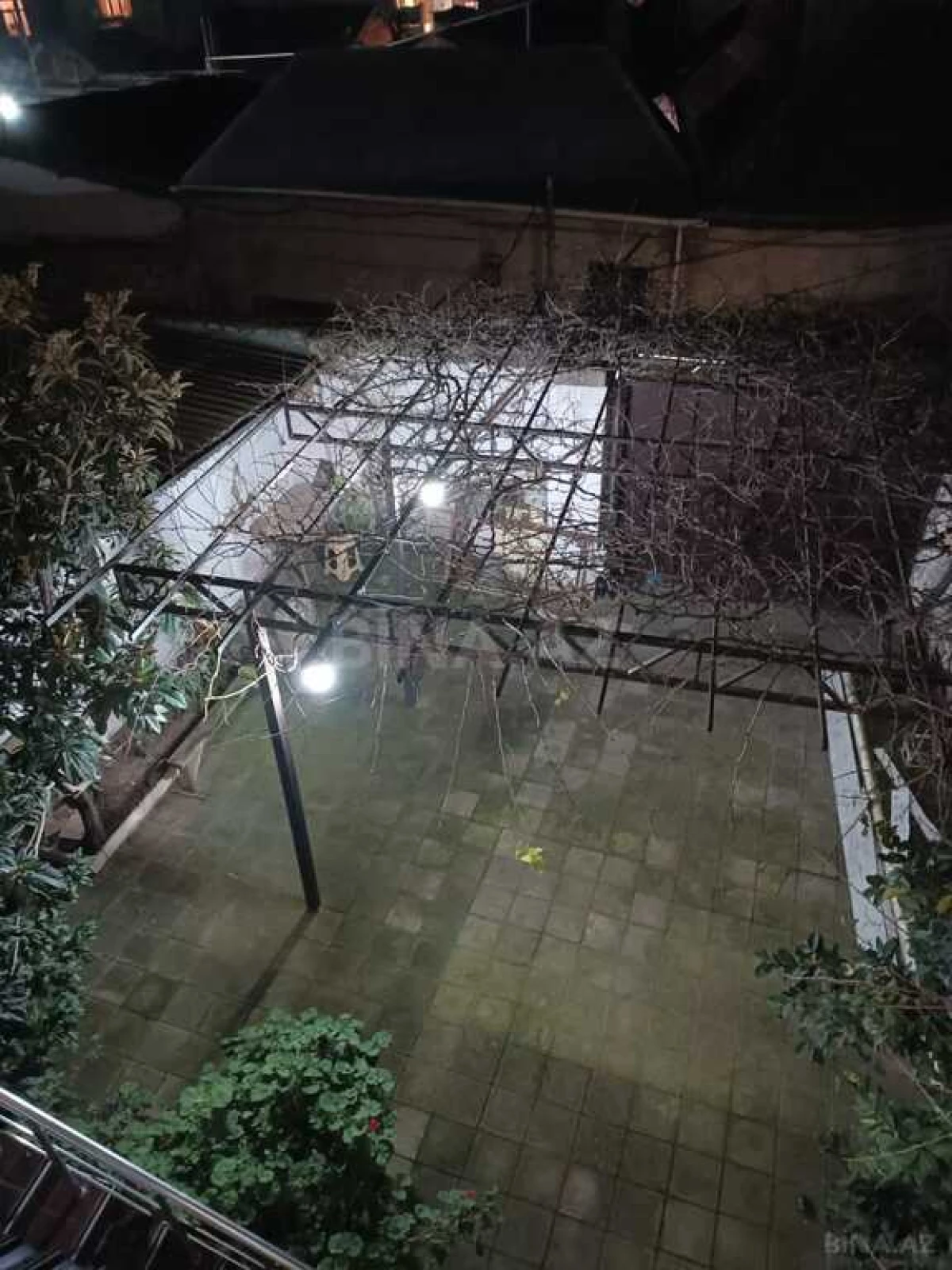 Satılır 6 otaqlı həyət evi 200 m²