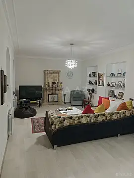 Satılır 6 otaqlı həyət evi 200 m²