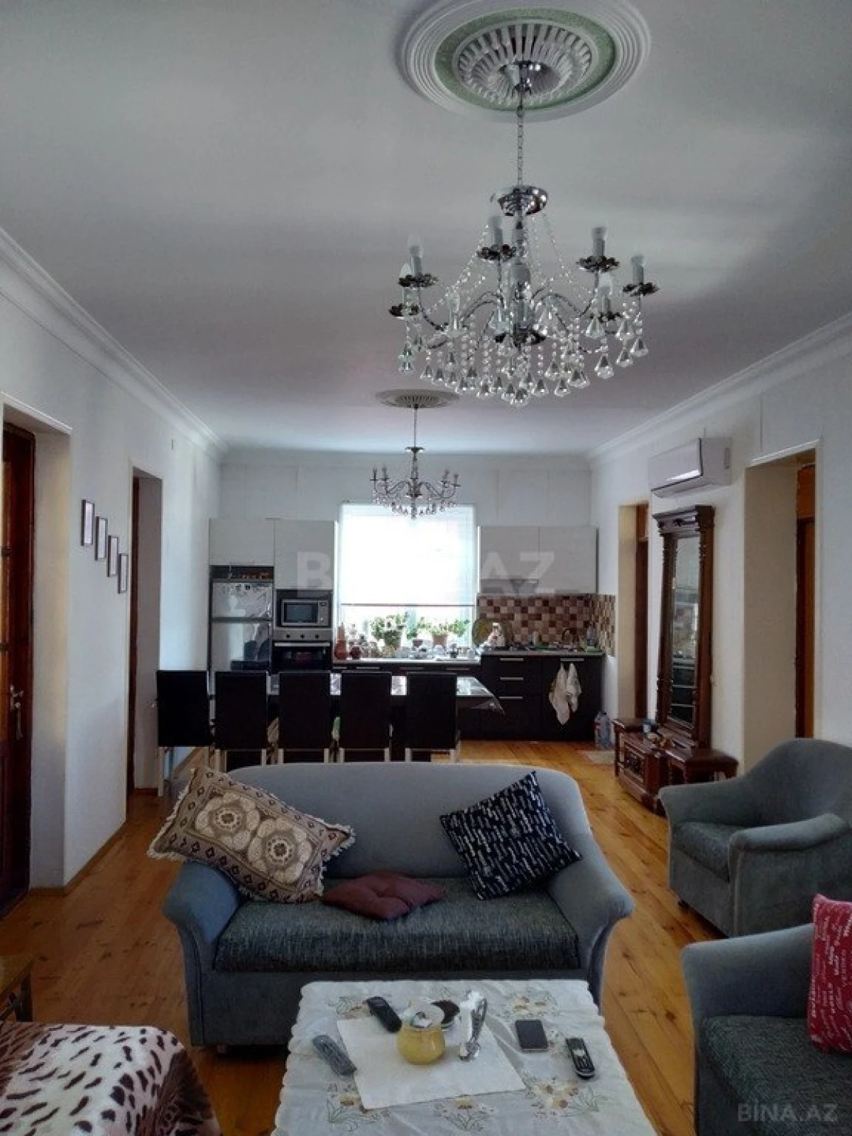 Satılır 6 otaqlı həyət evi 200 m²