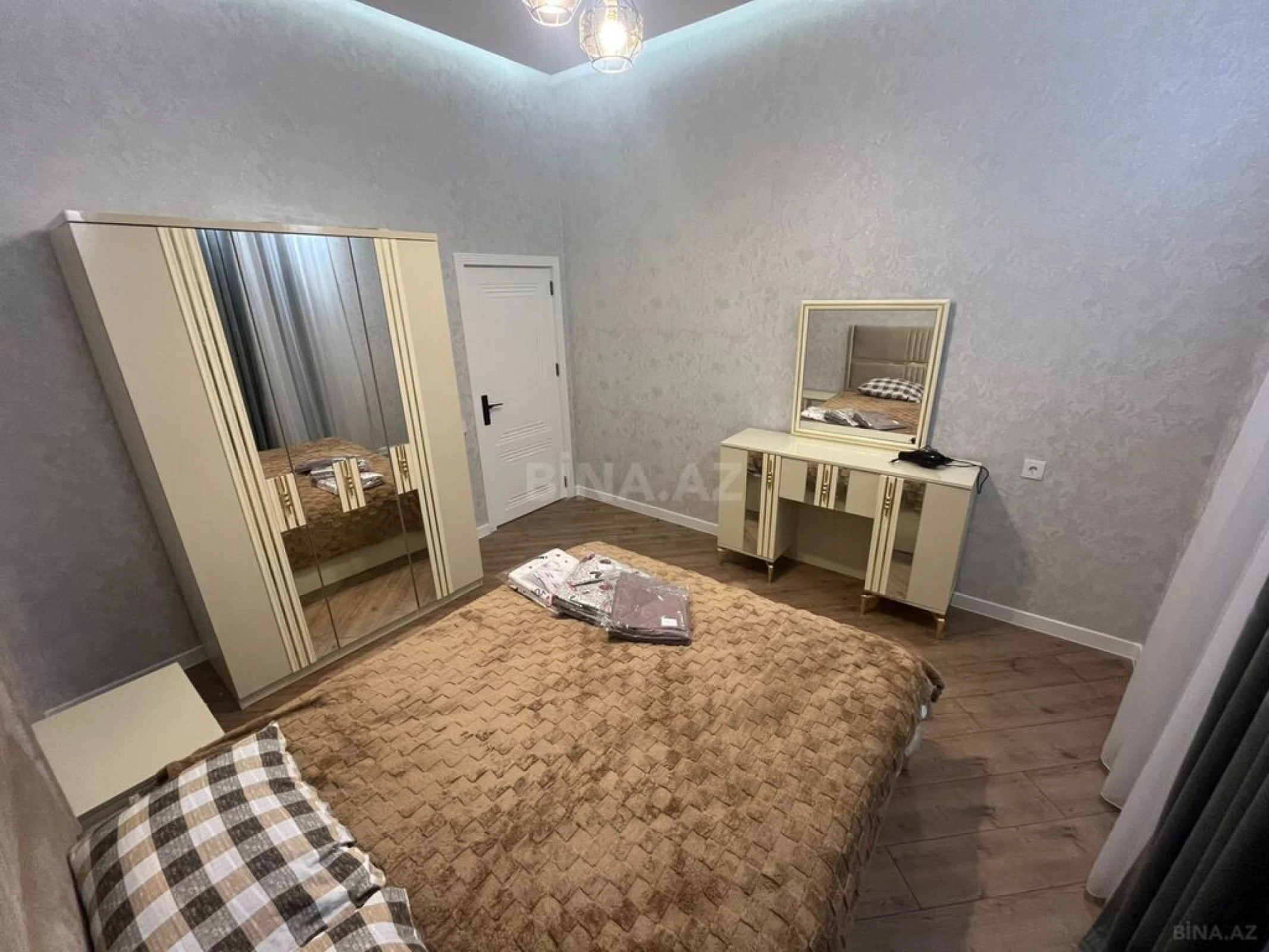 Kirayə verilir 4 otaqlı həyət evi 235 m²