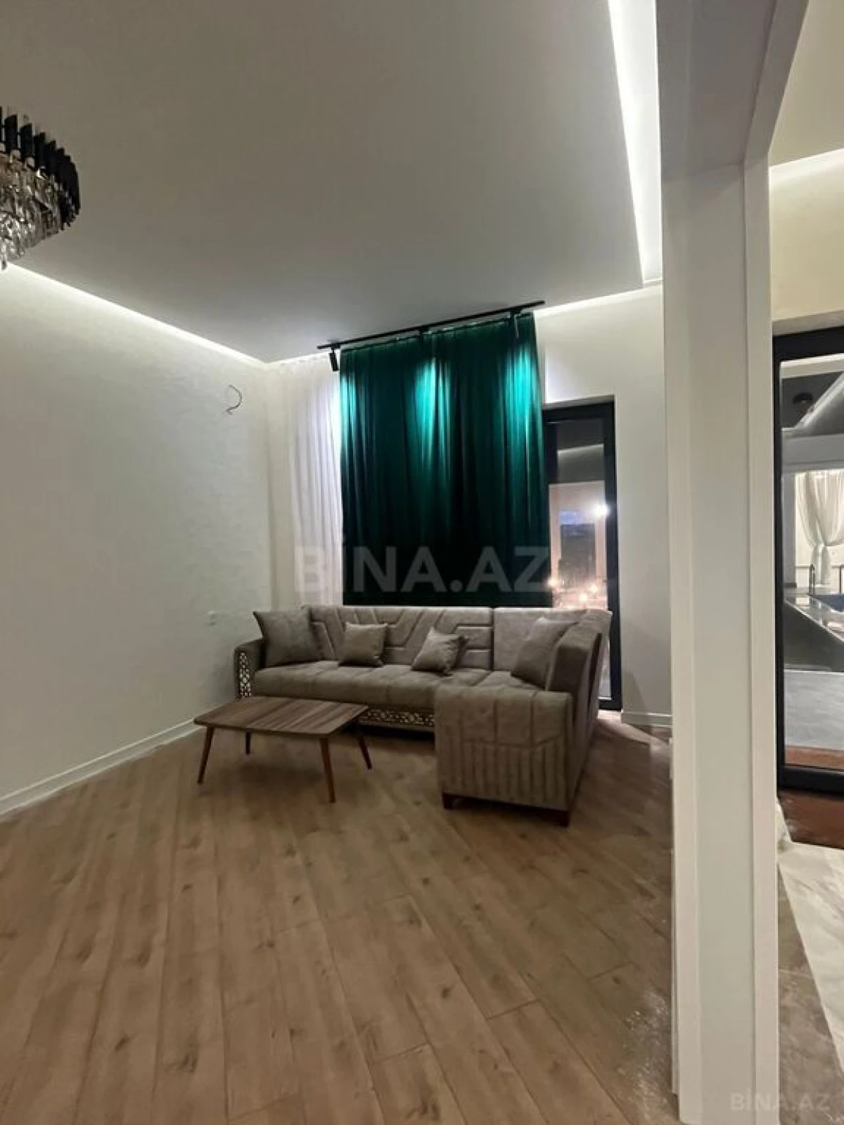 Kirayə verilir 4 otaqlı həyət evi 235 m²