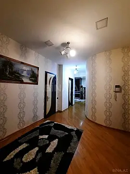 Satılır 4 otaqlı mənzil 172 m²