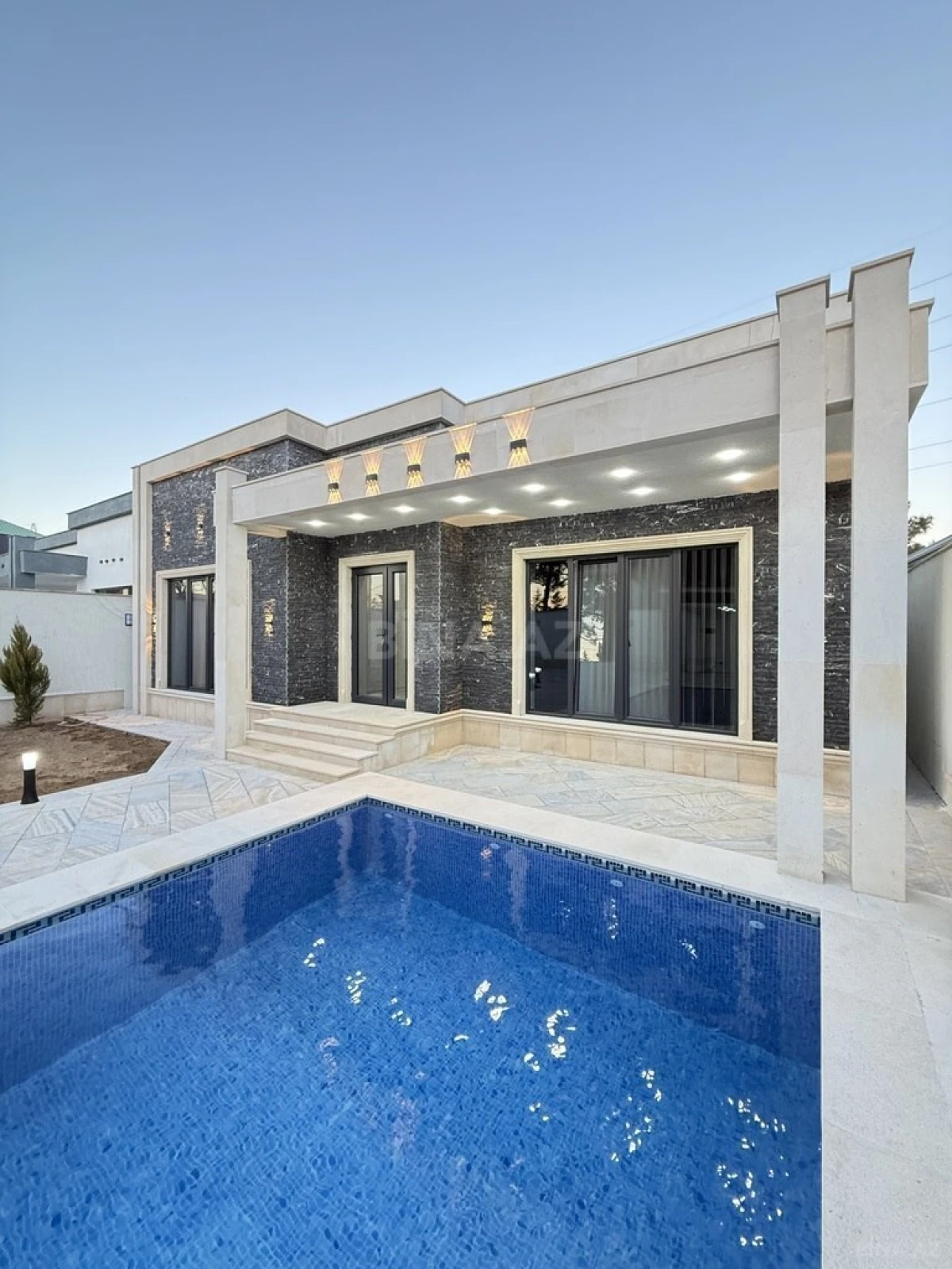 Satılır 4 otaqlı həyət evi 170 m²