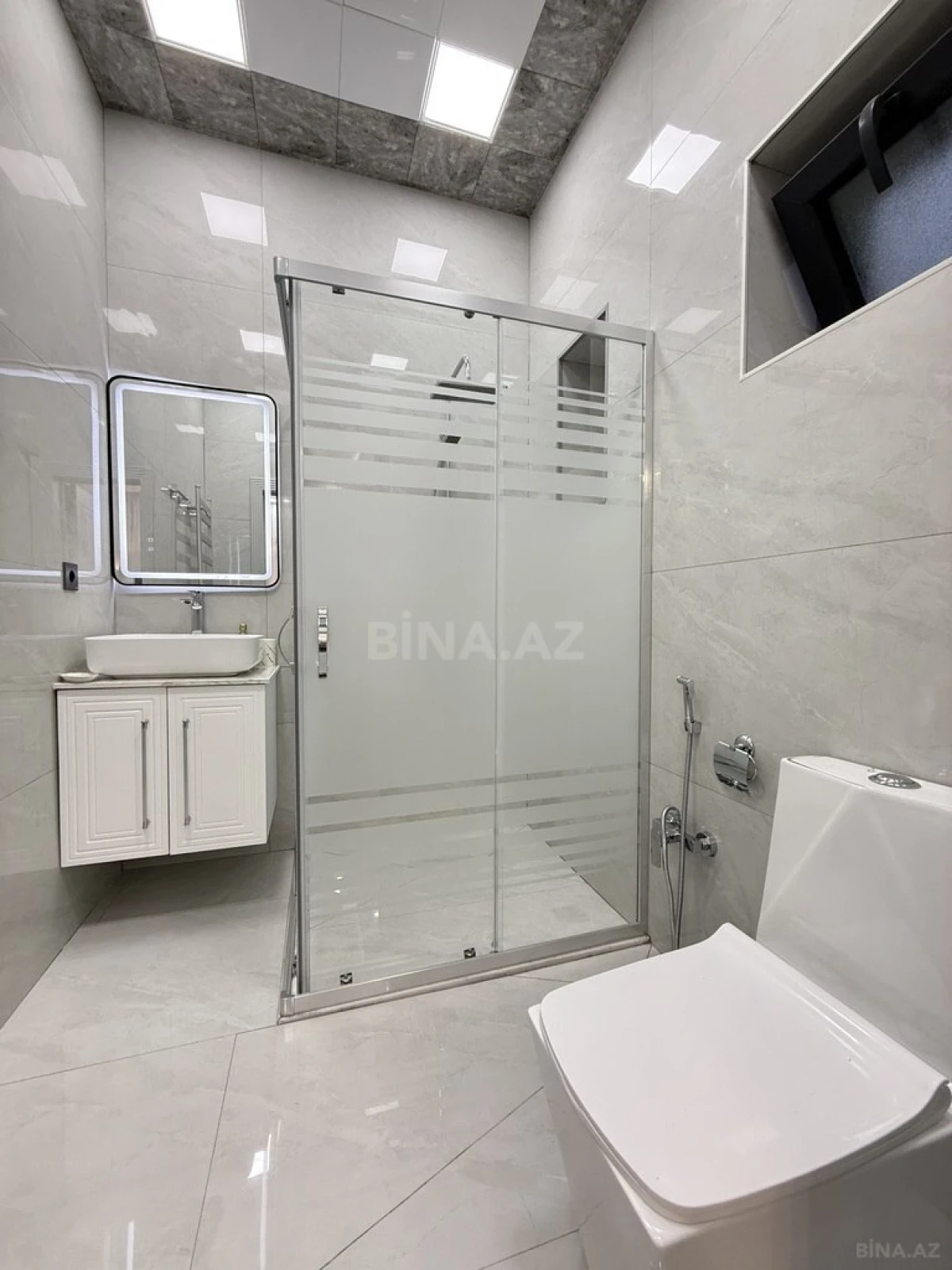 Satılır 4 otaqlı həyət evi 170 m²
