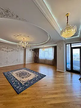 Satılır 4 otaqlı mənzil 185 m²