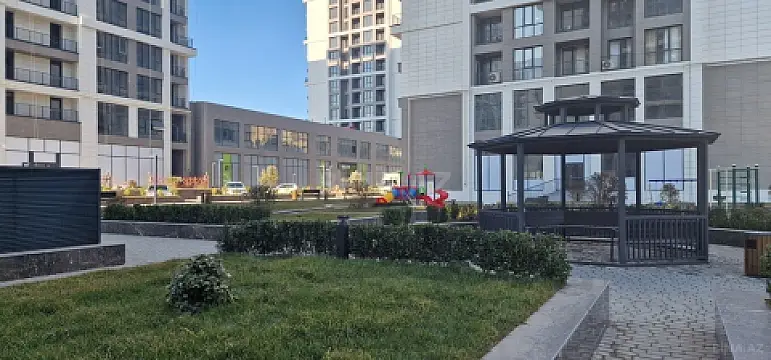 Satılır 3 otaqlı mənzil 146.4 m²
