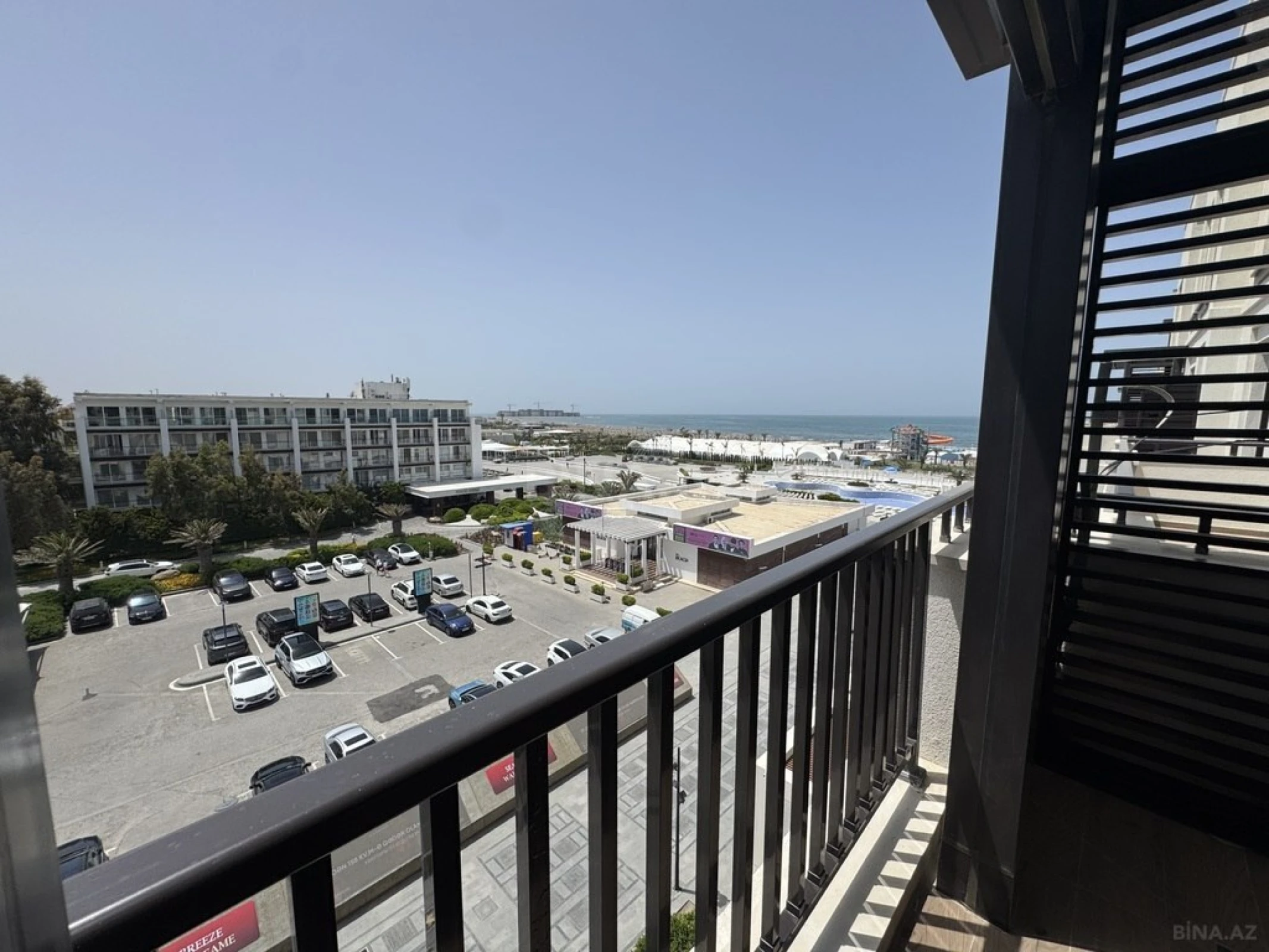 Kirayə verilir 3 otaqlı mənzil 132 m²