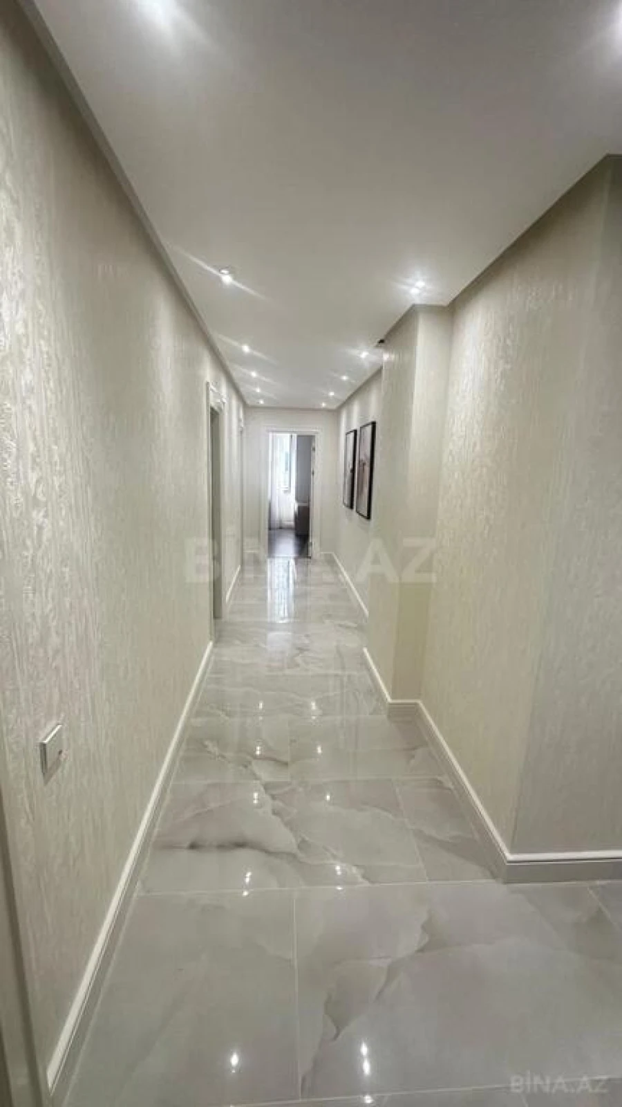 Satılır 3 otaqlı mənzil 115 m²