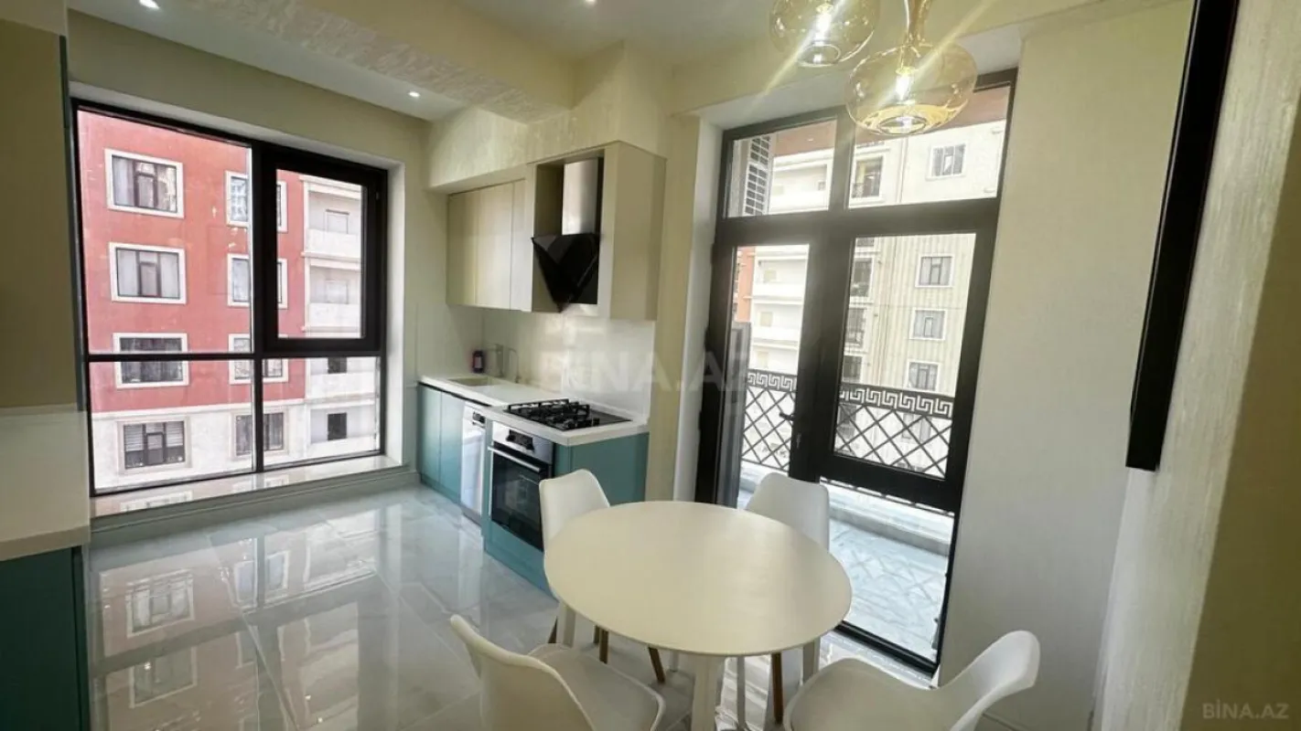 Satılır 3 otaqlı mənzil 115 m²