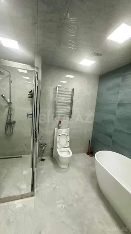 Satılır 3 otaqlı mənzil 115 m²