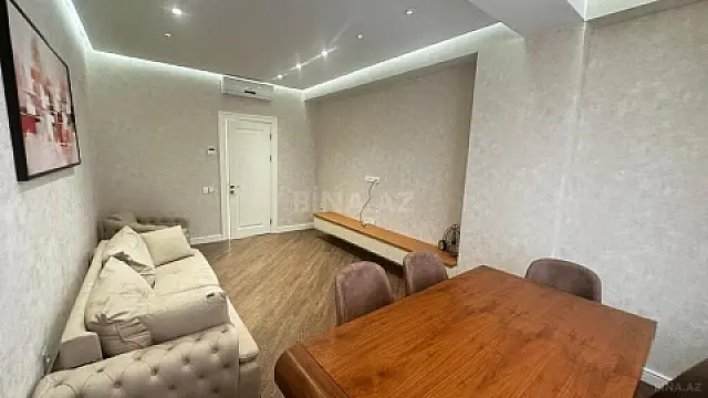 Satılır 3 otaqlı mənzil 115 m²