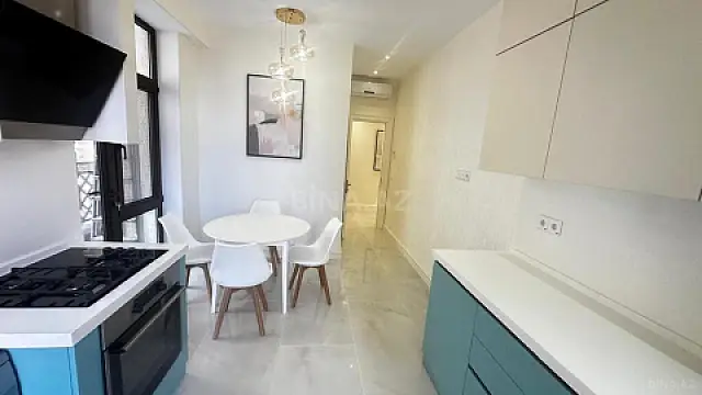 Satılır 3 otaqlı mənzil 115 m²