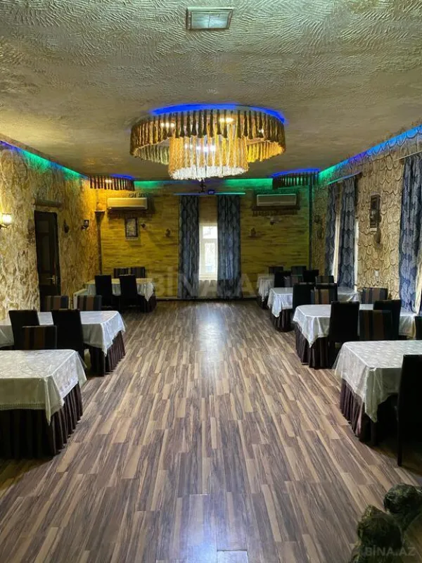 Satılır obyekt 340 m²