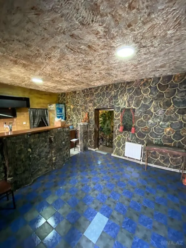 Satılır obyekt 340 m²