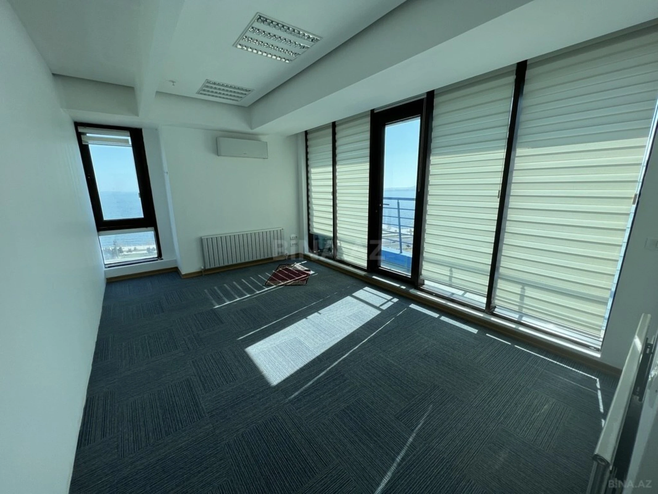 Satılır 4 otaqlı ofis 180 m²