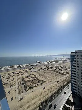 Satılır 4 otaqlı ofis 180 m²