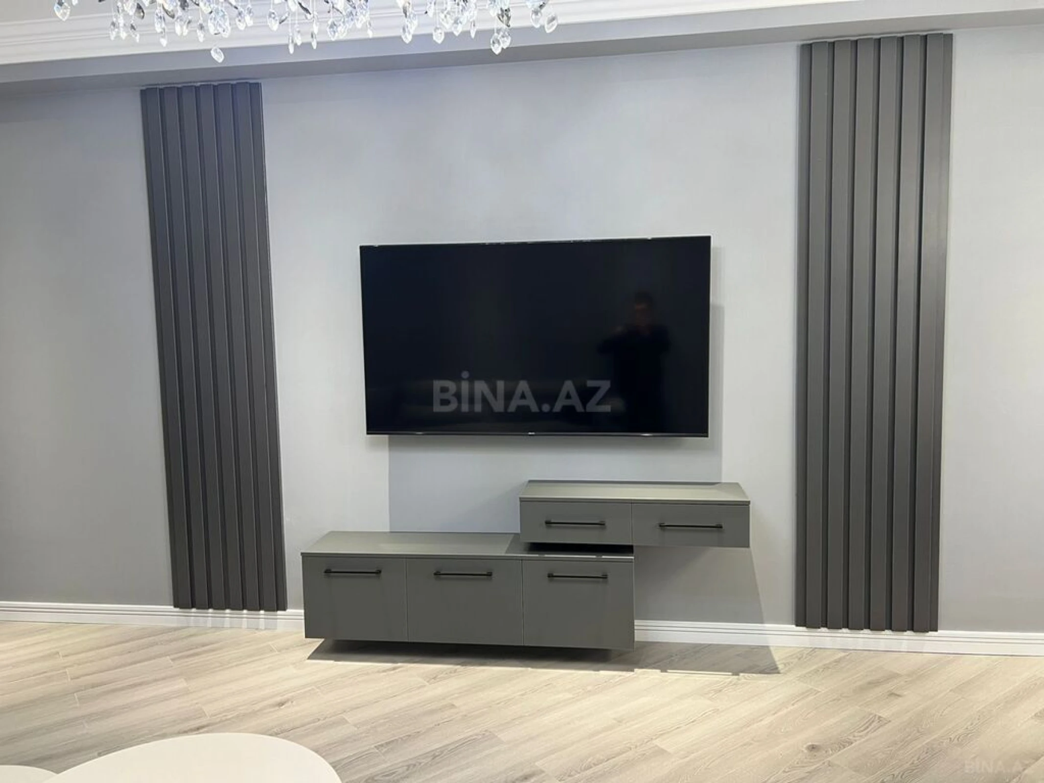 Kirayə verilir 3 otaqlı mənzil 145 m²