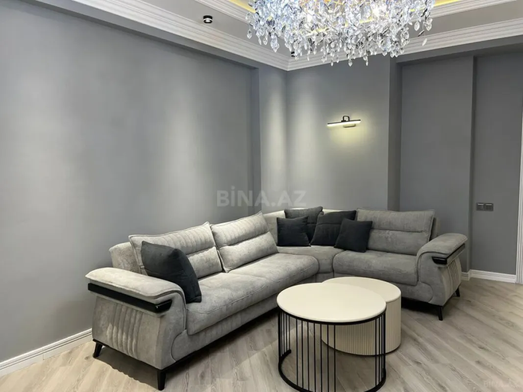 Kirayə verilir 3 otaqlı mənzil 145 m²