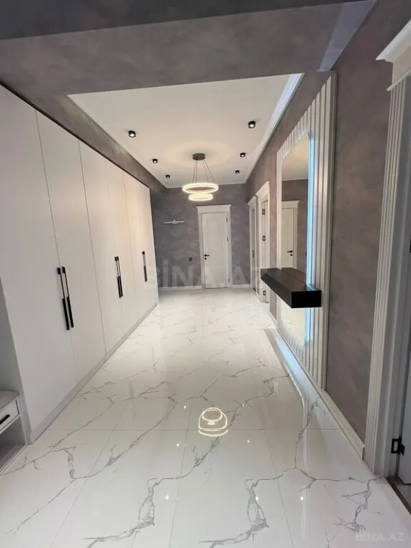 Kirayə verilir 3 otaqlı mənzil 145 m²