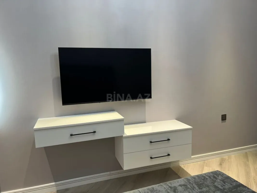 Kirayə verilir 3 otaqlı mənzil 145 m²
