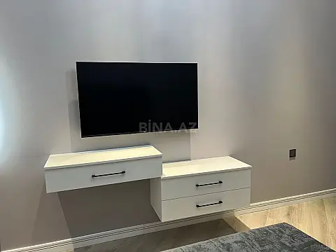 Kirayə verilir 3 otaqlı mənzil 145 m²