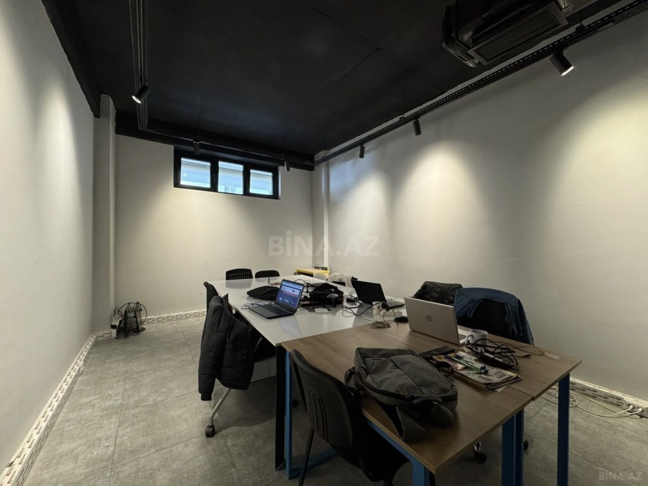 Satılır obyekt 410 m²