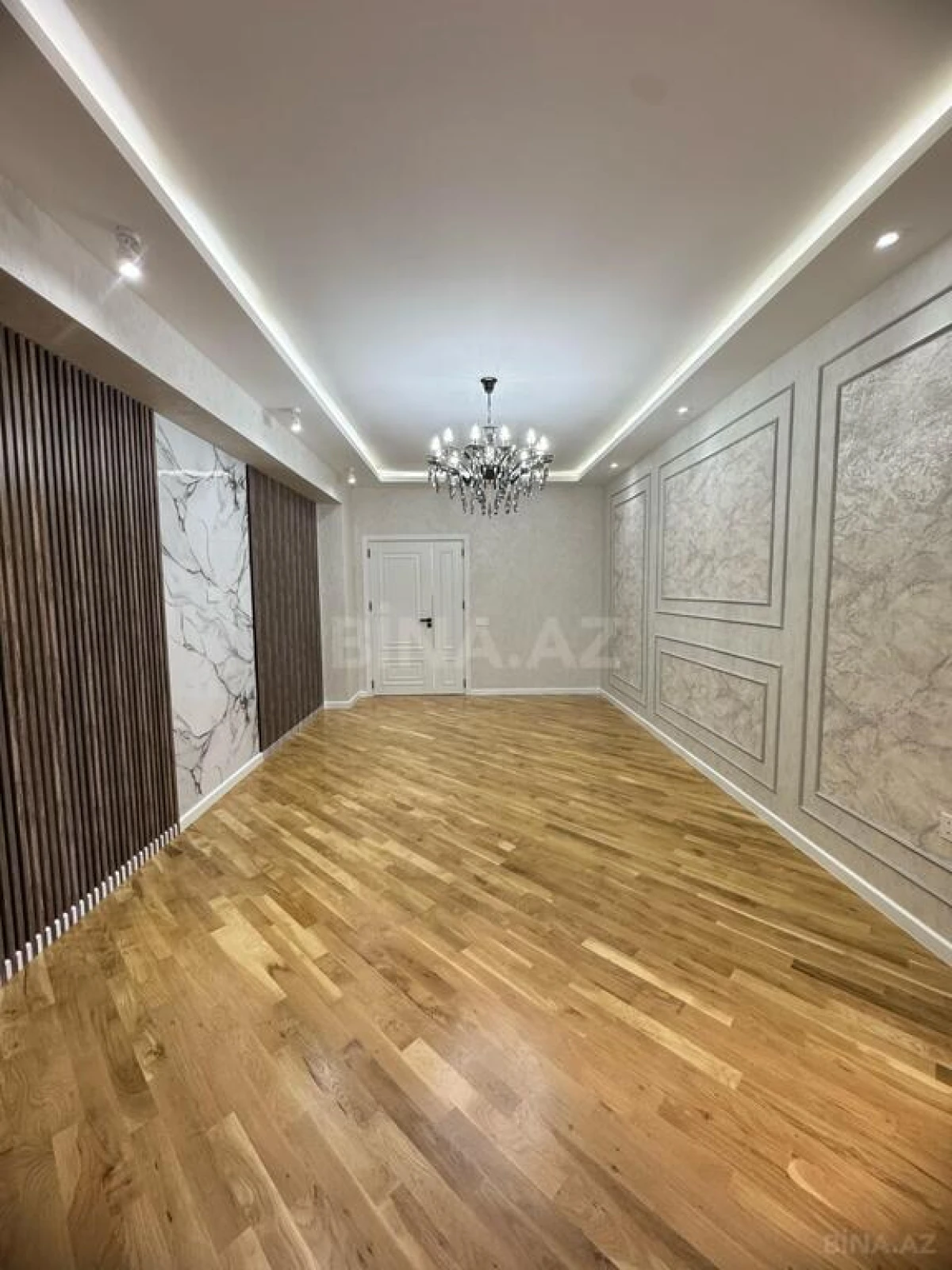Satılır 4 otaqlı mənzil 155 m²