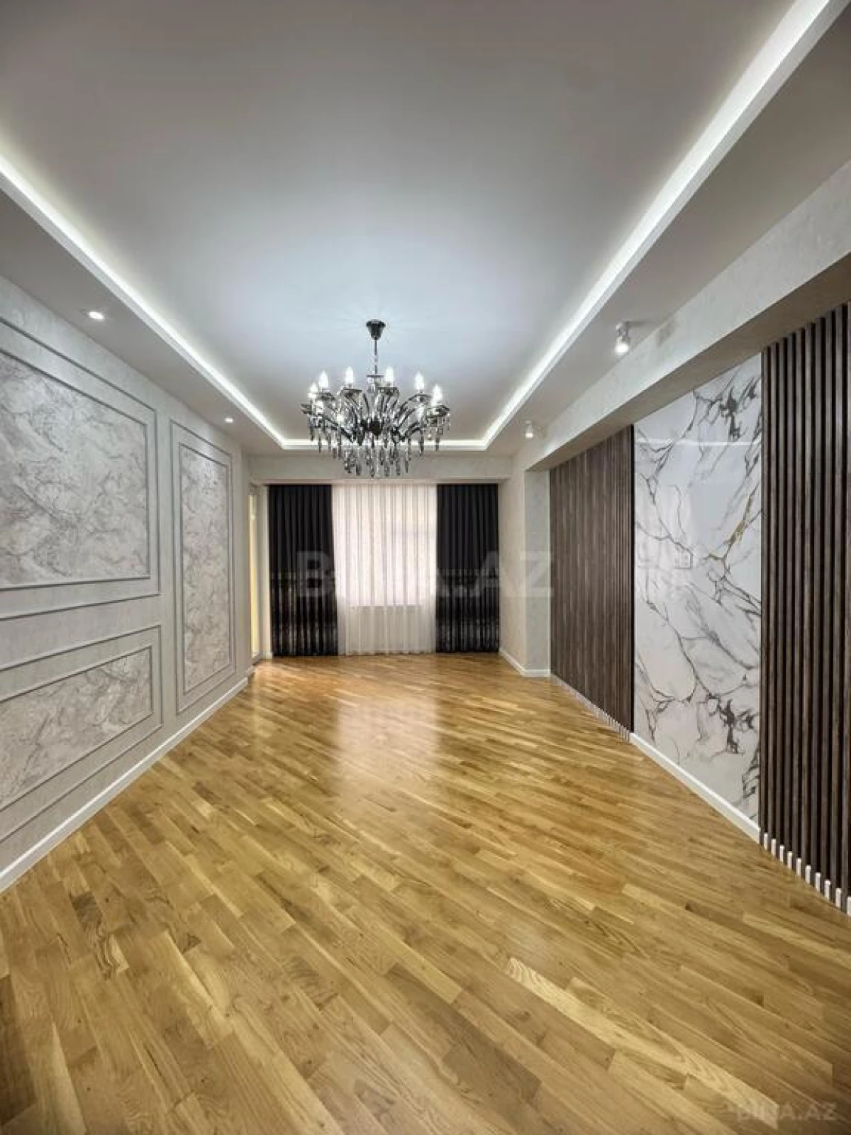 Satılır 4 otaqlı mənzil 155 m²