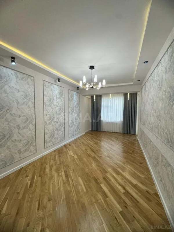 Satılır 4 otaqlı mənzil 155 m²