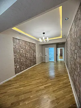 Satılır 4 otaqlı mənzil 155 m²