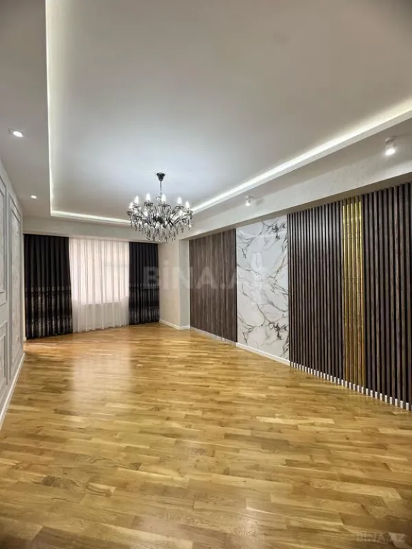 Satılır 4 otaqlı mənzil 155 m²