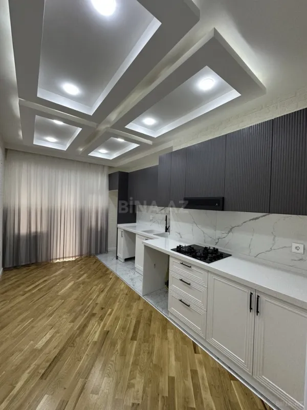 Satılır 4 otaqlı mənzil 155 m²