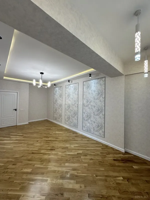 Satılır 4 otaqlı mənzil 155 m²