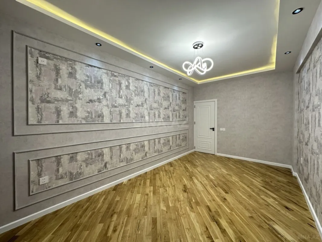 Satılır 4 otaqlı mənzil 155 m²
