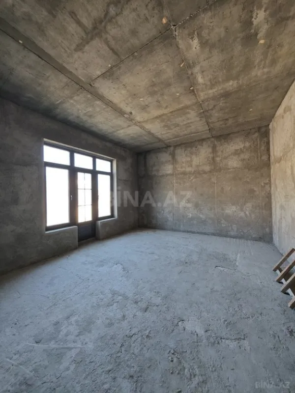 Satılır 7 otaqlı həyət evi 500 m²