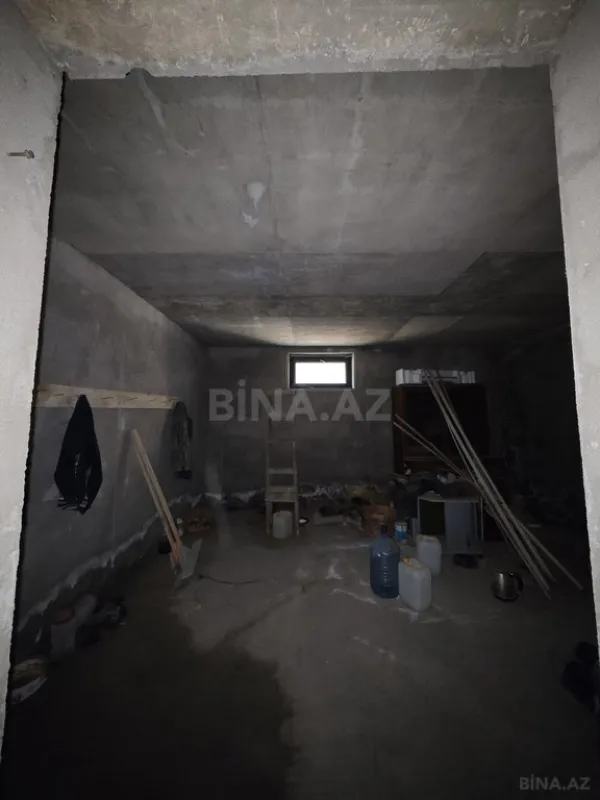 Satılır 7 otaqlı həyət evi 500 m²