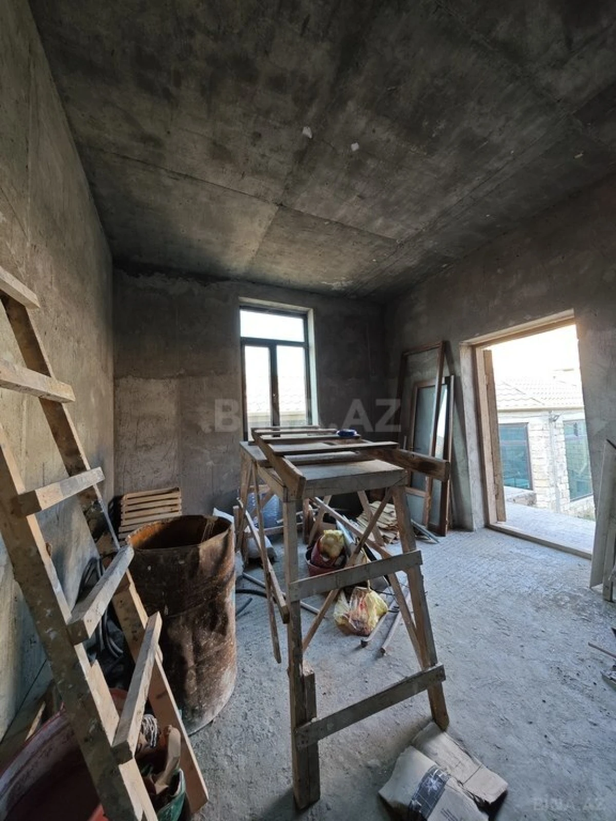 Satılır 7 otaqlı həyət evi 500 m²