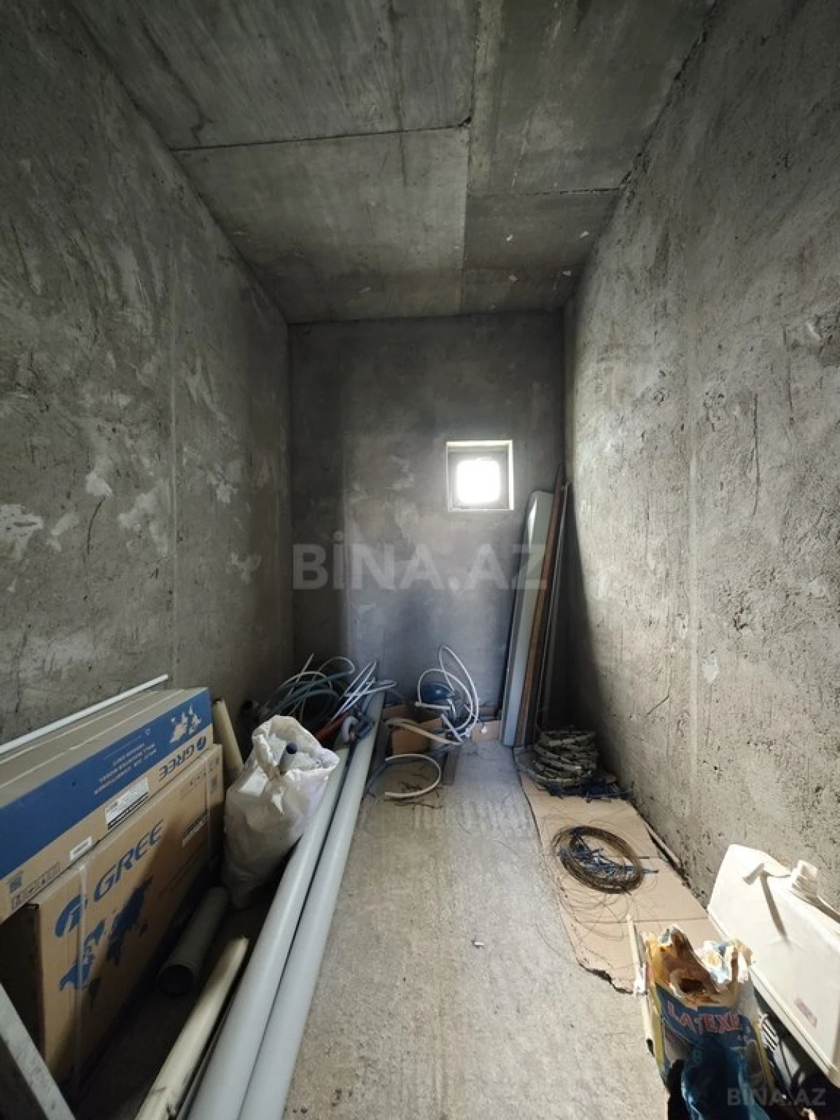 Satılır 7 otaqlı həyət evi 500 m²