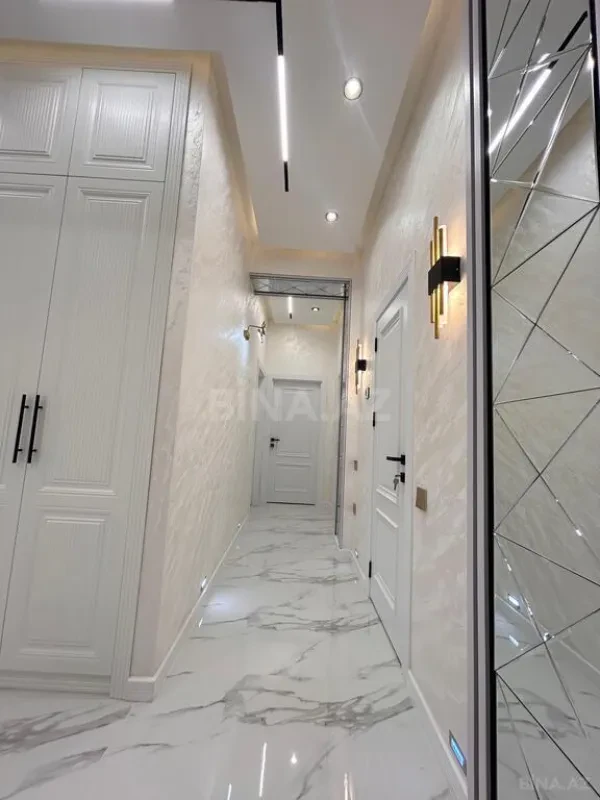 Kirayə verilir 4 otaqlı mənzil 145 m²