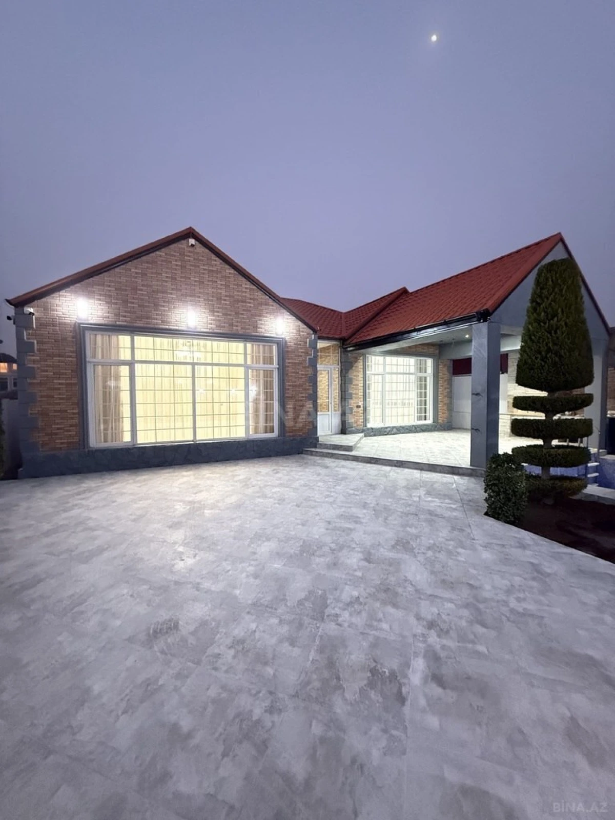 Satılır 4 otaqlı həyət evi 170 m²